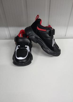 Кроссовки детские черные с красным и серым я-4004. размеры: 21.4 фото