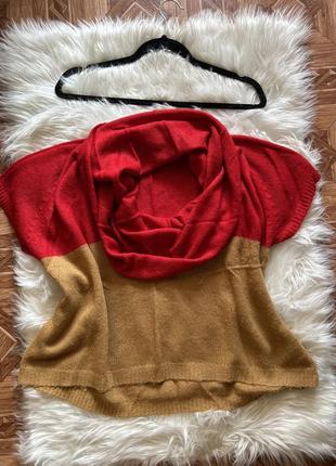 Стильна крута кофта з великим горлом