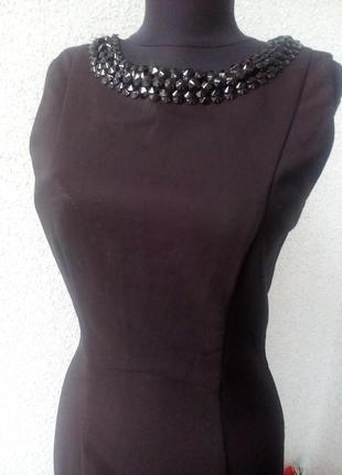 Черное платье футляр с воротом расшитым крупными пайетками h&m3 фото