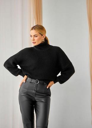 Укороченный вязанный свитер свободного кроя. модель 2481 черный5 фото