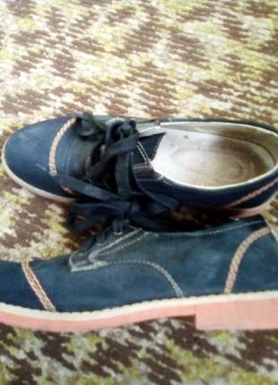 Взуття 37 розм