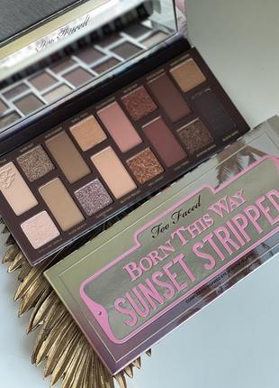 Палітра too faced born this way sunset stripped eyeshadow palette7 фото