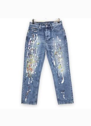Женские синие джинсы-бойфренды с принтом от calvin klein jeans размер w 25 l 32