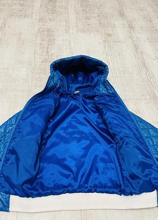 Яскрава куртка на осінь, весну, майже нова 3