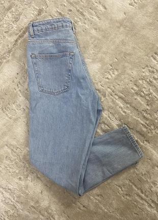 Брюки джинсы голубые голубые с рваностями3 фото
