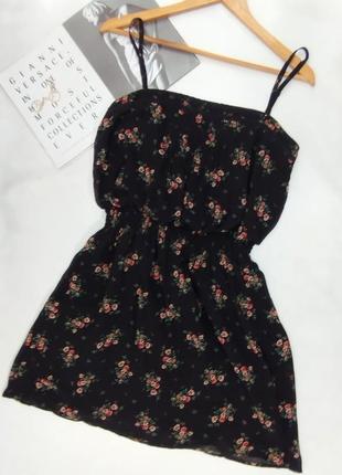 Платье мини-черный цветочный принт на бретельках guess1 фото