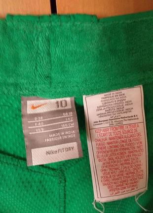 Nike зеленые бриджы капри женские 385 фото