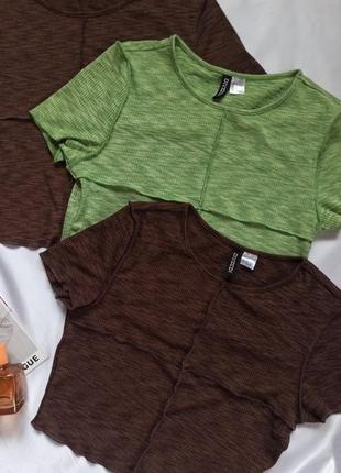 3 футболки коричневая и зеленая5 фото