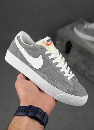 Nike blazer low низькі сірі кросівки жіночі шкіряні найк блейзер кеди осінні