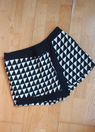 Теплые шорты stradivarius гусиная лапка  черно-белые шорты шортики на запах шорты юбка мини юбочка шанель5 фото