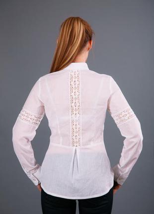 Ніжна блузка з мереживом на спині і рукавах підкреслює фігуру2 фото