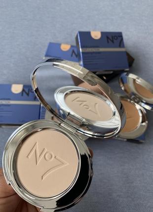 Lift & luminate triple action translucent finishing powder