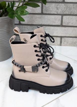 Неймовірно крута модель демі черевиків для дівчаток