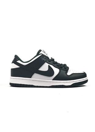 Nike sb dunk low
•dark green white•