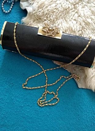 Клатч с брошкой на цепочке