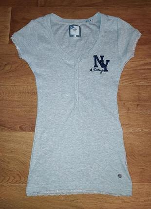 Красива футболка, майка