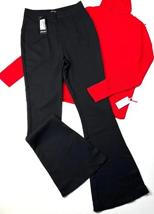 Актуальні штани кльош nasty gal