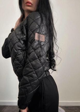 Теплая женская куртка стеганая на змейке с карманами6 фото