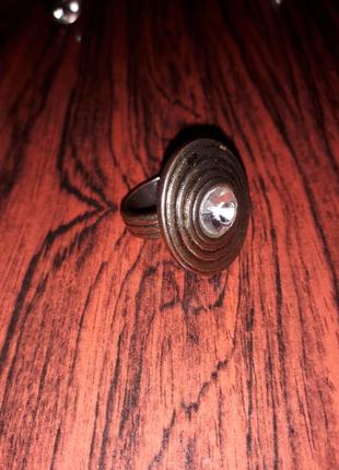 Кільце біжутерія.