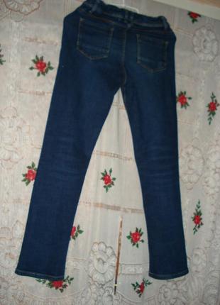 Джинсысинего цвета"boys"13 лет,98%коттон,2%эластан.