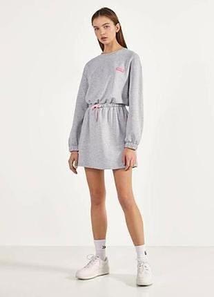 Трендове плаття в спортивному стилі .бренд bershka.