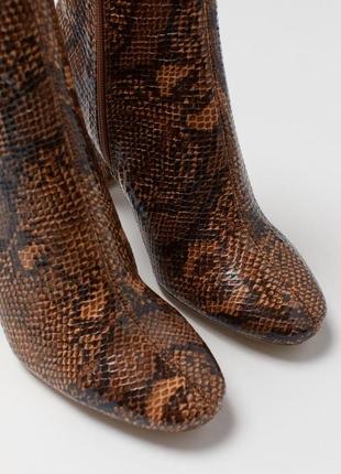 Напівчоботи ботильйони черевиків черевики на осінь демісезонні рептилія h&amp;m7 фото