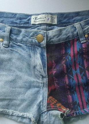 Ультра короткие джинсовые шорты