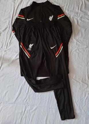 Nike спортивный костюм