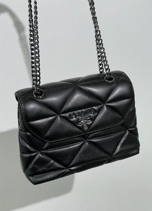 Женская сумка прада черная prada nappa spectrum black3 фото