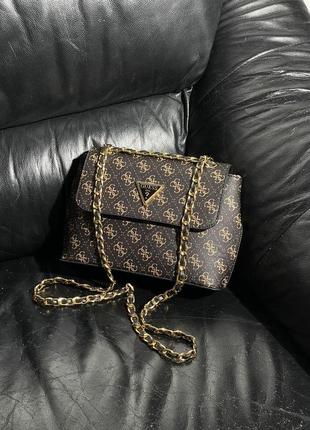 👜 guess amara brown