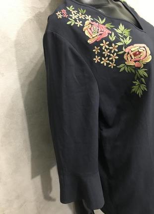 Не реальная блуза цвета графит с вышивкой от tu3 фото