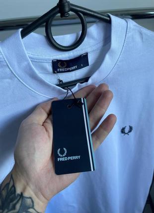 Футболка fred perry на лампасах2 фото