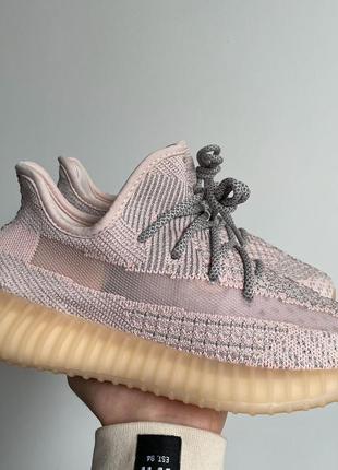 Жіночі кросівки yeezy boost 350 v2, synth reflective