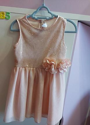 Нарядное платье для девочки 4-5 лет