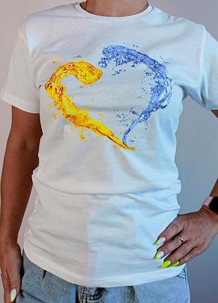 Патриотическая футболка белая женская (хl), футболка хлопковая на лето с сердцем в цвет флага украины