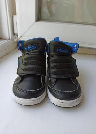 Кросівки adidas comfort р.19