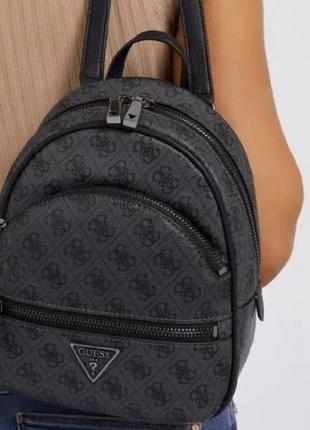 Рюкзак guess
