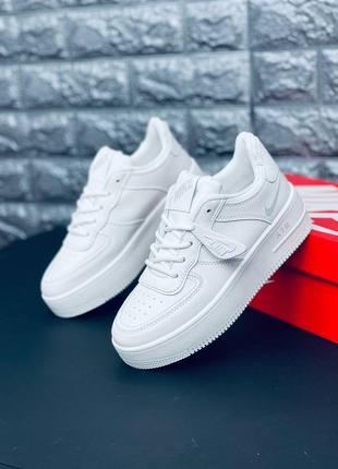 Кроссовки nike женские, стильные белые кроссовки найк