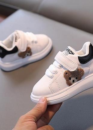 Невероятно красивые кроссовки