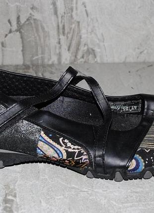 Skechers кроссовки 40 размер