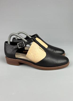 Фирменные кожаные босоножки с закрытым носком clarks someset