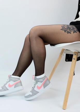 Жіночі зимові кросівки nike air jordan 1 retro white grey pink3 фото