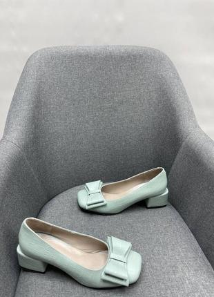Эксклюзивные туфли из итальянской кожи и замши женские на каблуке с бантиком3 фото