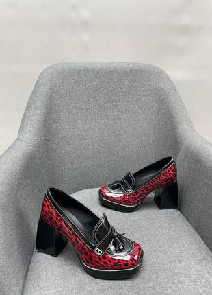 Екслюзивні туфлі з італійської шкіри та замші жіночі на підборах платформі леопардові4 фото