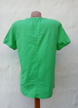 Спортивная сочная котоновая зеленая ☘️ футболка.5 фото