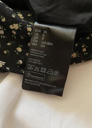Чорний короткий шифоновий ромпер в квіти, комбінезон з шортами з об‘ємними рукавами h&m10 фото
