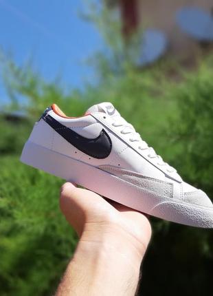 Nike blazer low низкие белые с черным с оранжевым кроссовки мужские кожаные найк блейзер кеды осенние отличное качество низкие4 фото