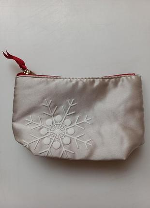 Косметичка clarins