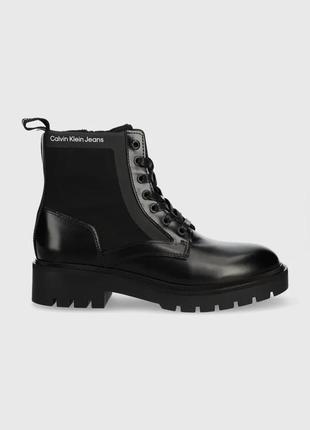 Черевики calvin klein jeans military boot жіночі колір чорний на плоскому ходу розмір 40, 41