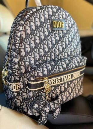 Качественный текстильный женский рюкзак christian dior рюкзак dior принтованный брендовый рюкзак из текстиля6 фото